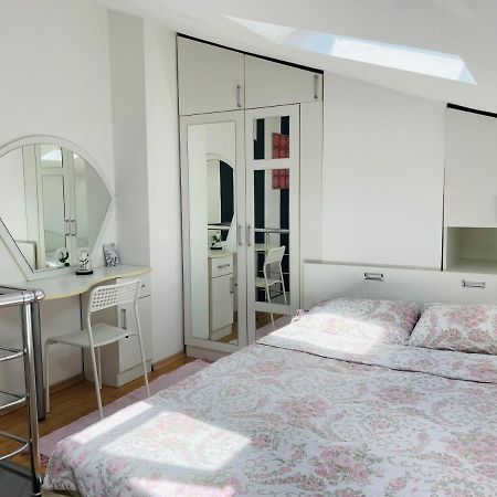 Sea view / Sea Garden Maisonette Varna Esterno foto