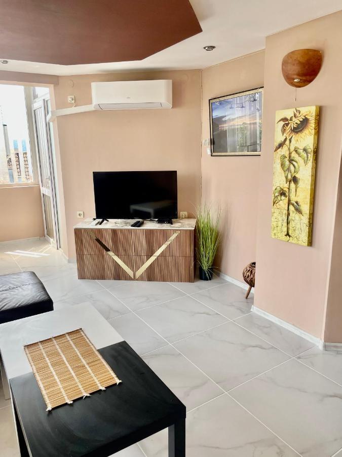 Sea view / Sea Garden Maisonette Varna Esterno foto
